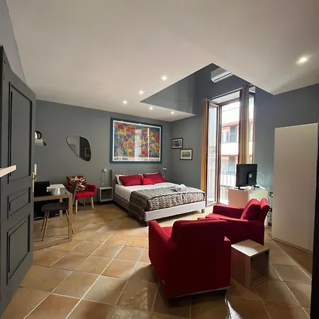 Naples Luxury Suites B&B-3