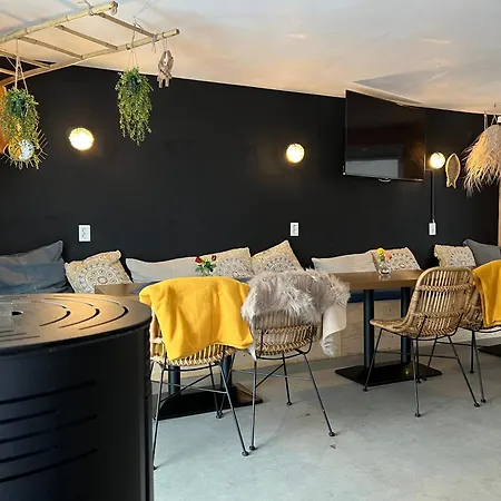 B&B Studio Bij Zee-3