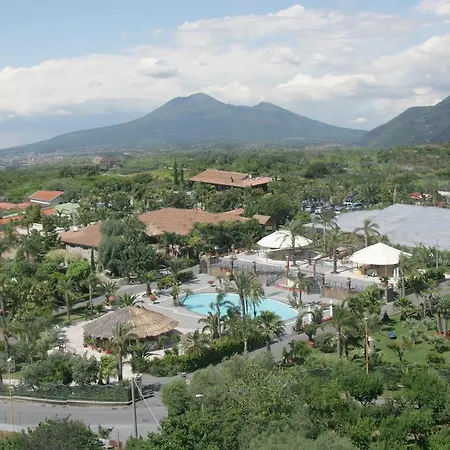 Villa Delle Camelie-2