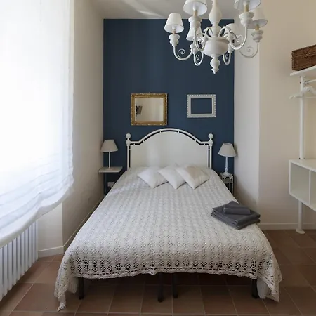 Dogana D'Acqua Rooms & Art-3
