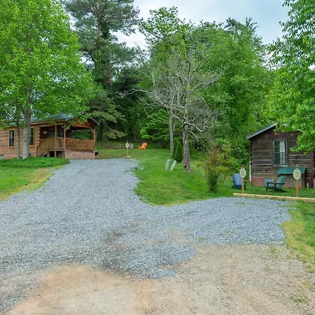 Engadine Inn And Cabins-3