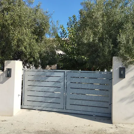 Casa Cunaci Bed And Breakfast-2