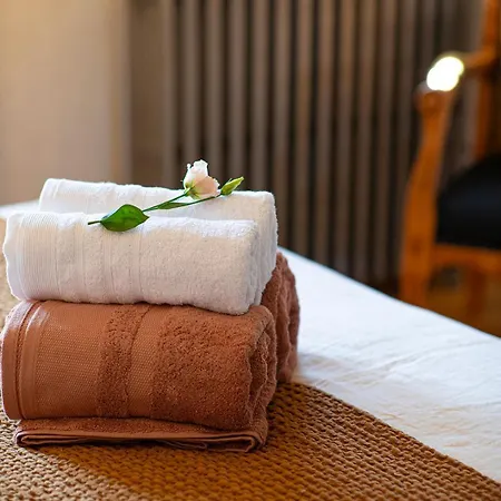 La Fée Capucine - Chambres et table d'hôtes - Espace bien-être et massages-3