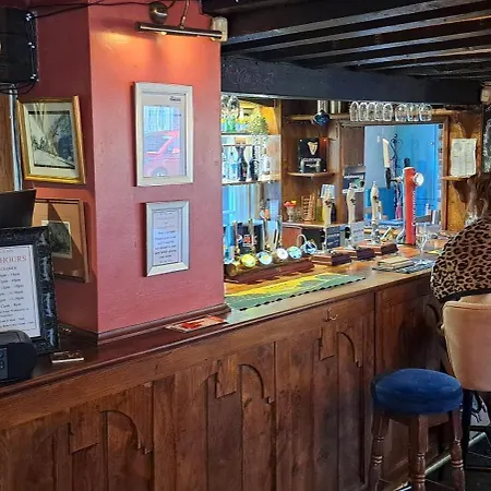 Fat Fox Inn-3