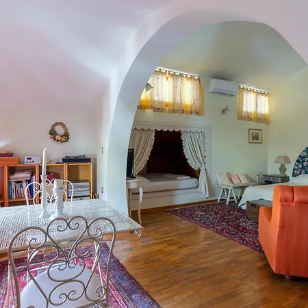 Villa Carol Appartamento e B&B-3