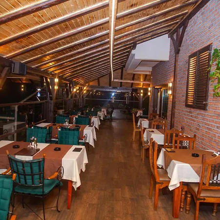 Hotel Dvor-3