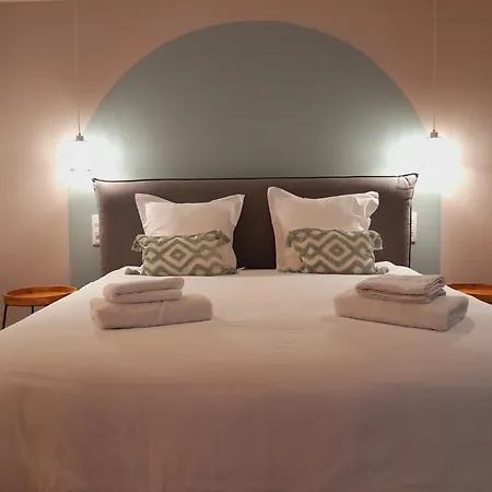 Dionbulles & Dionlodge Guesthouse, Private Wellness With Pool In Option-3