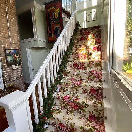 Bazsinsky House-2