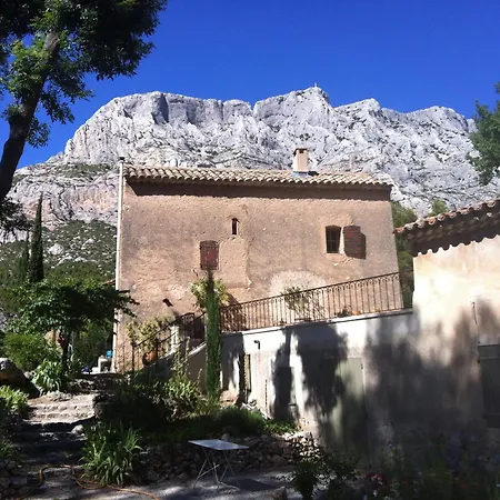 Le Moulin en Provence-2