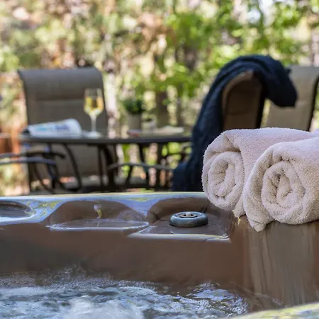 Sheridan House Inn- Adult Only Accommodation-2