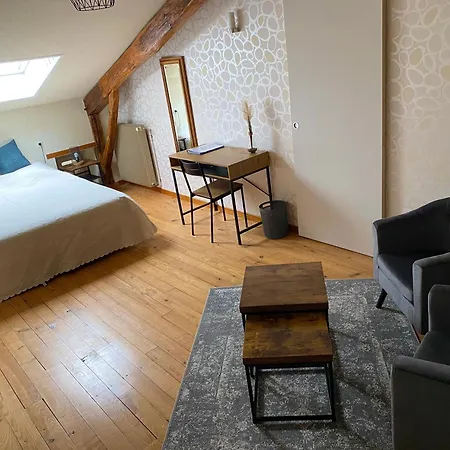 Le Petit Bleu Chambre D'Hotes-2