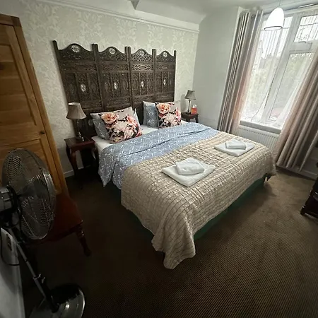 Cambridge Bed & Breakfast-3