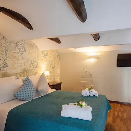 Donna Adelina Guesthouse-3