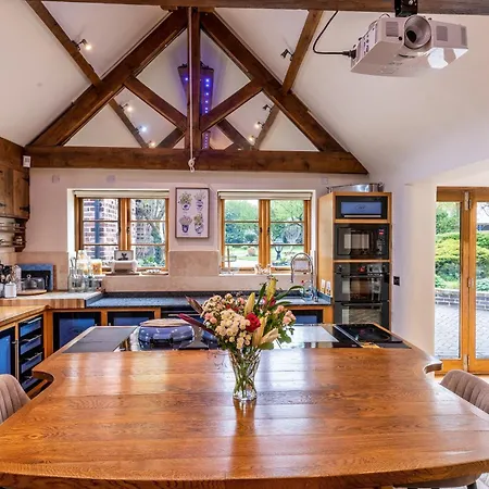 Blackgreaves Farmhouse-3