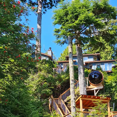 Snug Harbour Inn-2