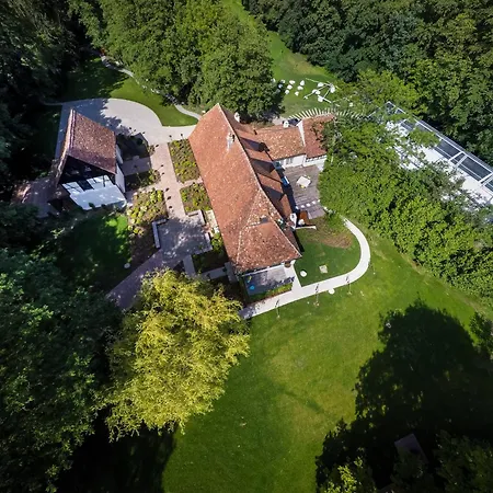 Domaine du Kaegy - Hébergements 5 étoiles-3