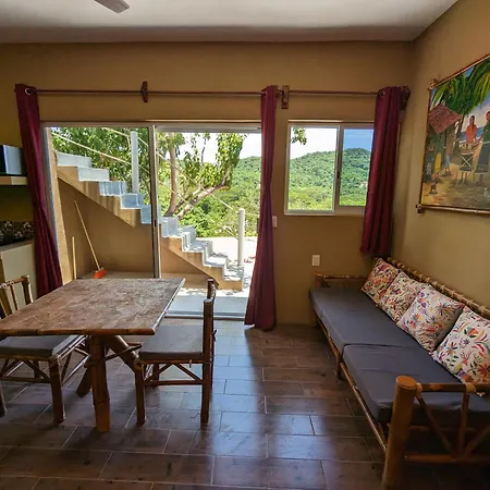 Casa Arcoiris Zihuatanejo B&B-3