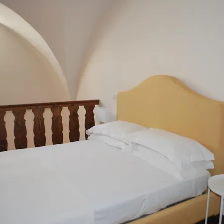 Palazzo della Contessa - Suites&Breakfast-3