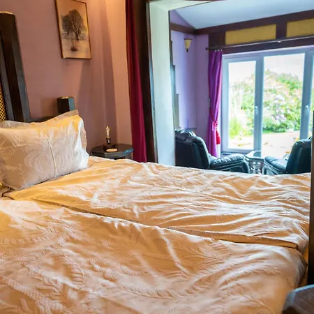 Ferndale Luxury Boutique Bed & Breakfast-2