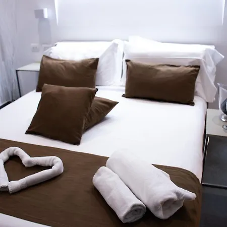 Megaris Luxury Suite Rooms-2