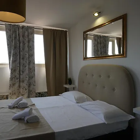 Airport Suite-3