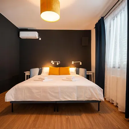 Cozy Nook B&B - Free Private Parking-2