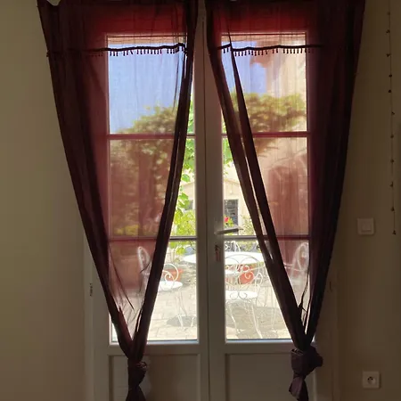 Chambre D'Hotes Le Jardin Des Cigales-2