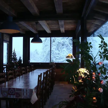 Chambres D'Hotes Chalet De La Source-2