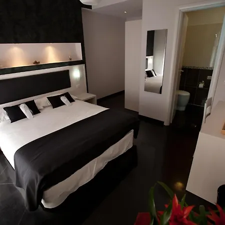 Heart Of Rome Rooms-2