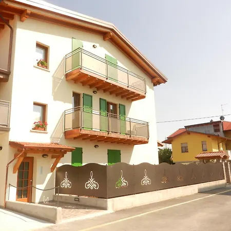 B&B Ad Hoc-3
