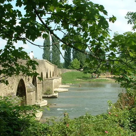 Chambres D'Hotes Le Pont Romain-3