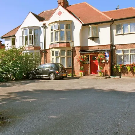 Acorn Guest House In Hull-2