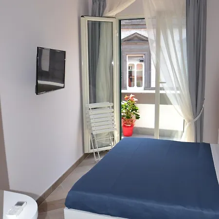 B&B Federico II-2