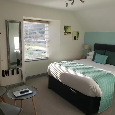 Compston House B & B-2