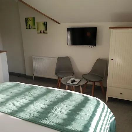 Compston House B & B-2