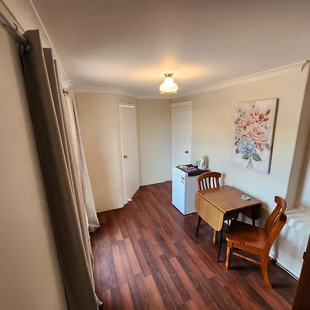 Roseneath Cottage-3