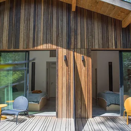Salty Woods Lodge, Chambre D'Hotes-2
