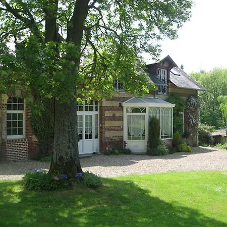 Le Domaine des Prés du Hom-2