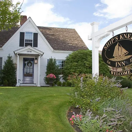 Ship'S Knees Inn-2