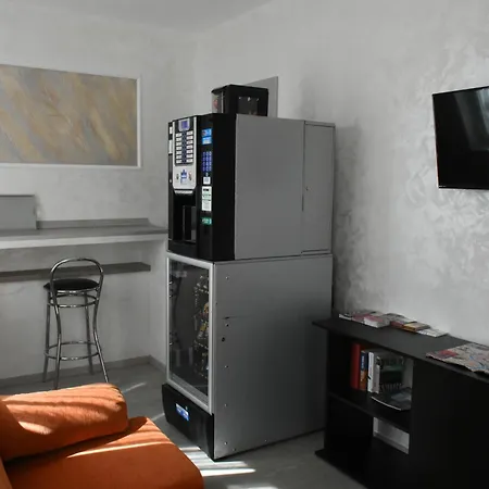 Albano Station Rooms-3