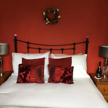 Trethewey Guest House-2