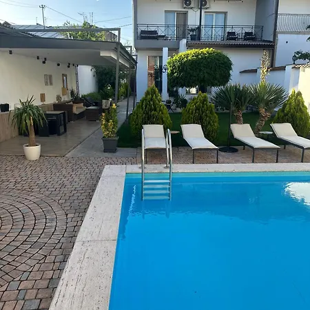 Garden Lounge Hotel-3