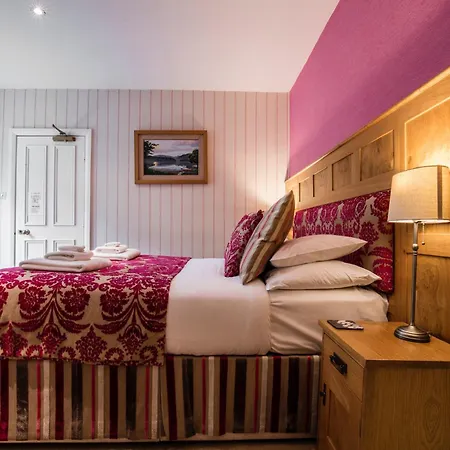 Yewfield Vegetarian Guest House-2
