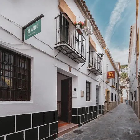 Encanto Guesthouse-3