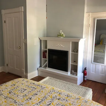 Lucy'S Place-2