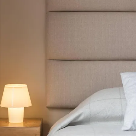 Serenata Boutique Rooms-2