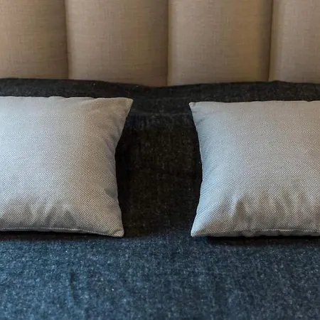Serenata Boutique Rooms-2