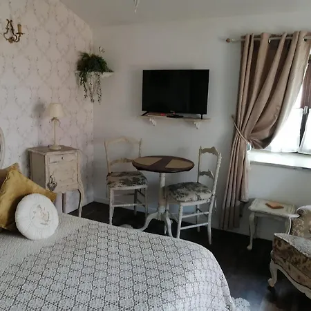 Gatekeepers Cottage Tiny House-3