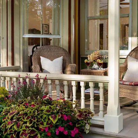 Landmark Inn-3