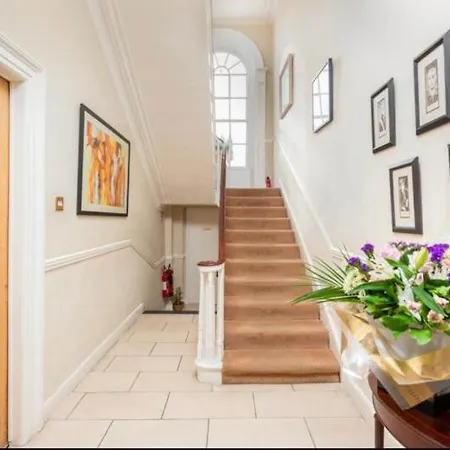 Abbeyleigh House-3